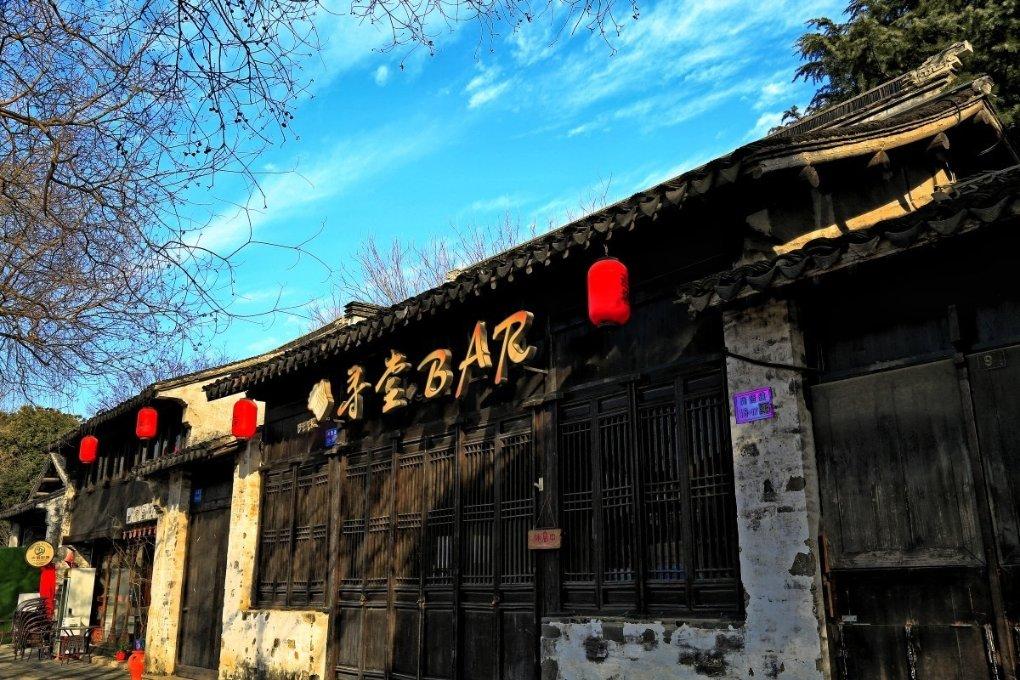 拜登大战得州州长,美议员喊话“分家”,“两个美国”将何去何从